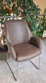 Armlehnstuhl AMARILLO Edelstahl Kufen-Gestell / PU + Flachgewebe Cappuccino